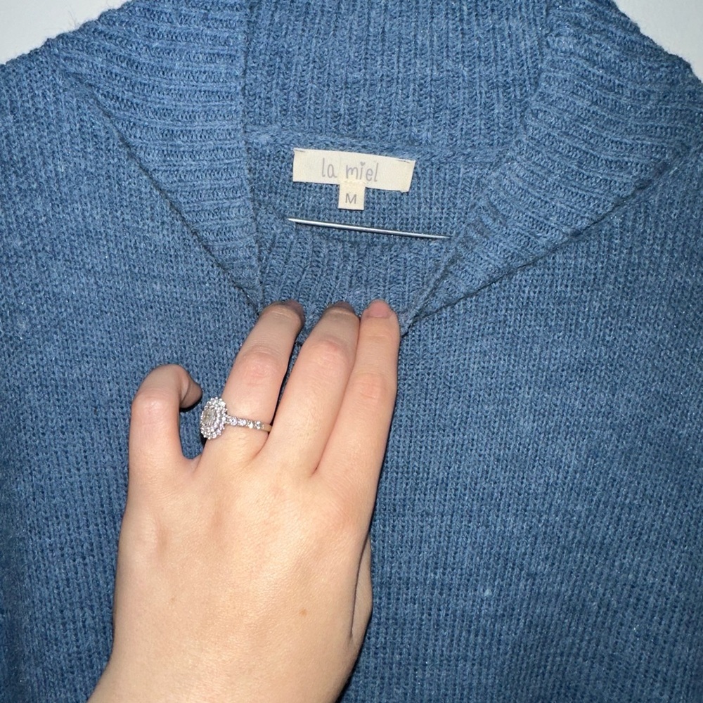La‎ miel ladies high neck oversized blue sweater size medium - Picture 2 of 5